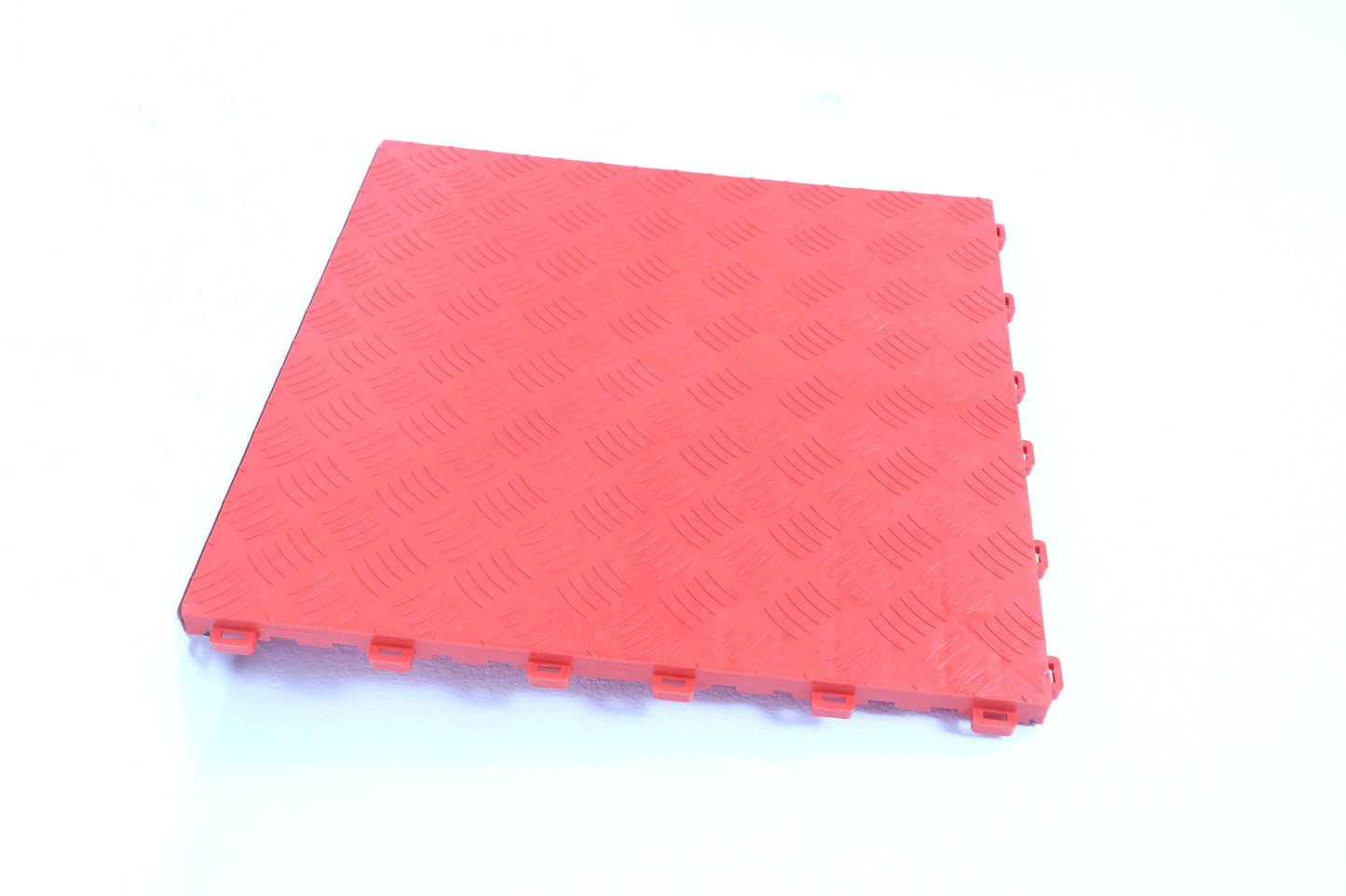 Flat-surfaced Tile